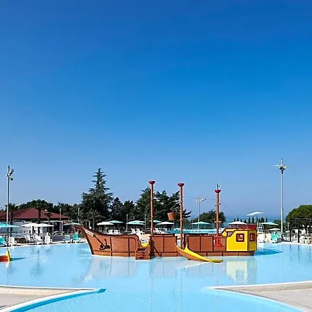 Park Umag Mobile Homes База отдыха Бртонигла